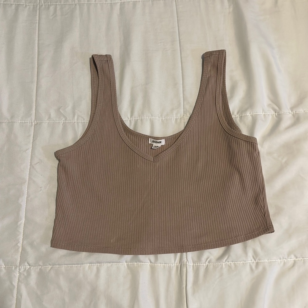Garage tan crop top tank 💗